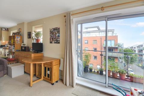 1 bedroom apartment for sale, at 10 Cherrywood Lodge, Oakwood Close, London SE13