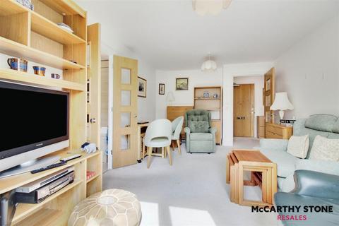 1 bedroom apartment for sale, Park House, Old Park Road, Hitchin