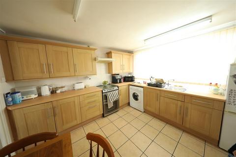 3 bedroom house for sale, Axdane, Hull