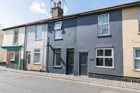 2 bedroom terraced house to rent, High Street, Gorleston, NR31