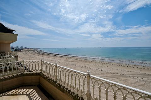 2 bedroom apartment for sale, Greve D'Azette, Jersey JE2