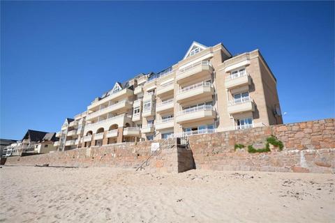 2 bedroom apartment for sale, Greve D'Azette, Jersey JE2