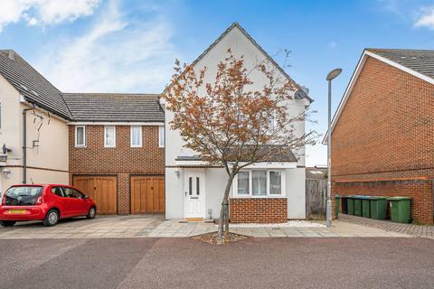 4 bedroom semi-detached house to rent, Chandlers Field, West Molesey, KT8