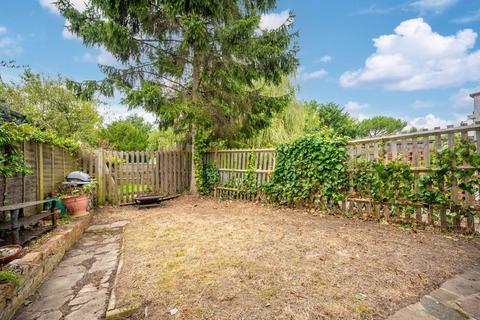 175 Ellerton Road, Surbiton, KT6 7UB
