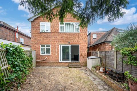 175 Ellerton Road, Surbiton, KT6 7UB