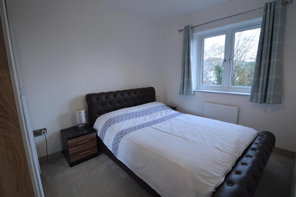 Bed 2.JPG