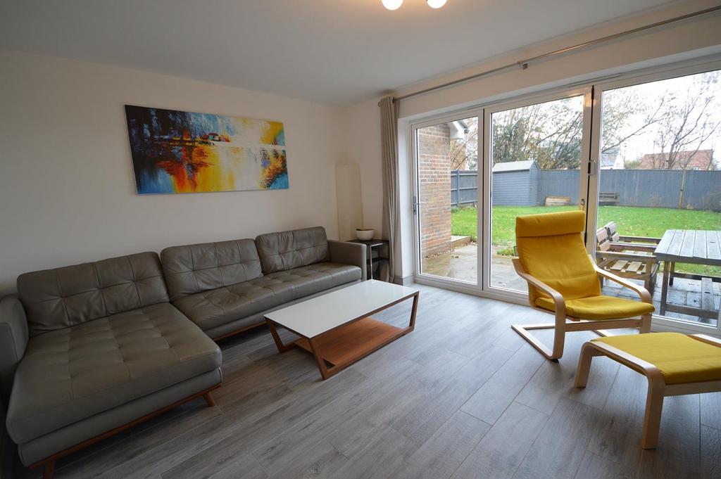 Living room.JPG