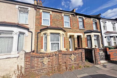 2 bedroom terraced house for sale, Fourth Avenue, London, E12