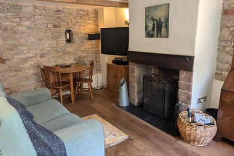 2 bedroom cottage for sale, St Thomas Street, Wells, BA5