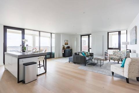 3 bedroom flat for sale, Pinnacle House, Royal Wharf, Silvertown, LONDON, E16