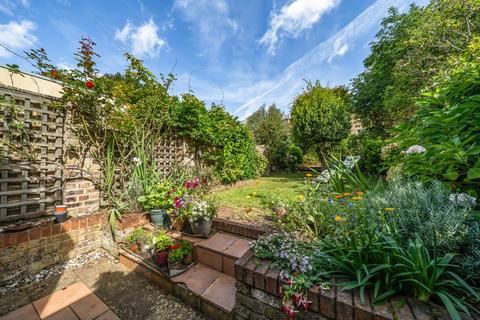 4 bedroom terraced house for sale, Disraeli Road, Putney