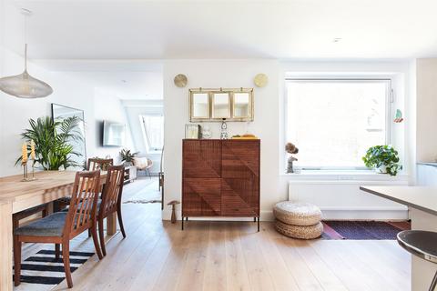 2 bedroom apartment to rent, Colville Road, London, W11