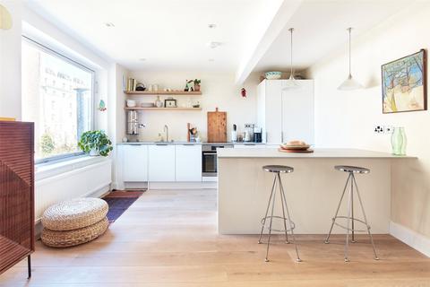 2 bedroom apartment to rent, Colville Road, London, W11