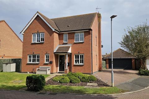 4 bedroom detached house for sale, Hoopers Close, Bottesford