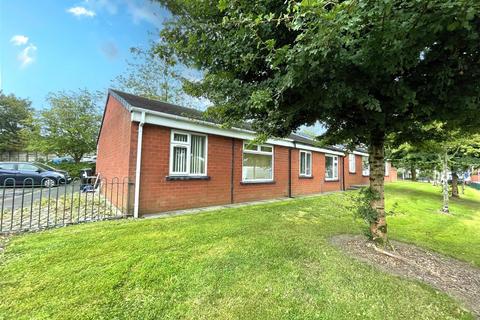 1 bedroom semi-detached bungalow for sale, White Horse Grove, Westhoughton, Bolton