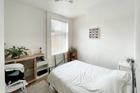 2 bedroom flat to rent, 11 St. Vincent Avenue, Doncaster DN1