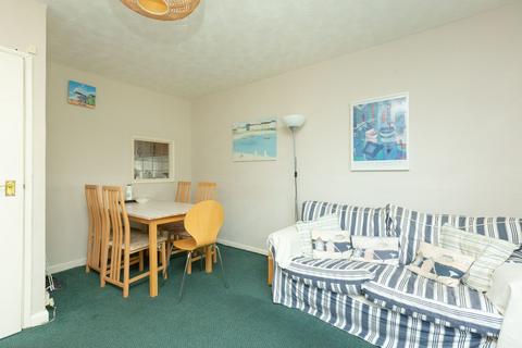 2 bedroom maisonette for sale, Woodford Court, Birchington, CT7