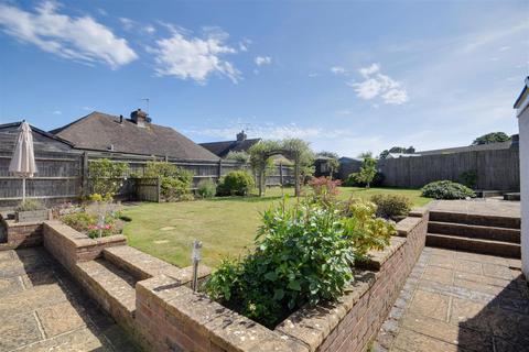 2 bedroom detached bungalow for sale, Chestnut Close, Broad Oak