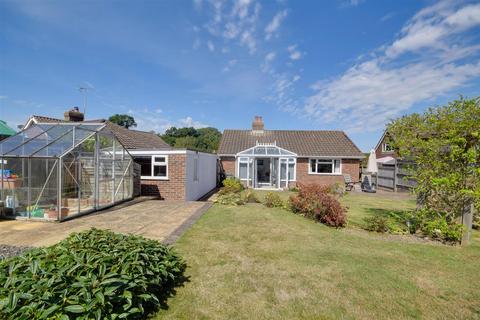 2 bedroom detached bungalow for sale, Chestnut Close, Broad Oak