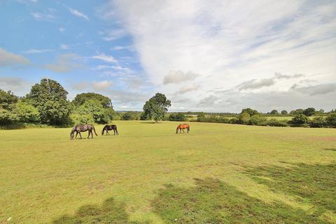 Land for sale, Paddock & Land, North Leigh, OX29