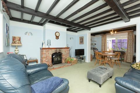 3 bedroom semi-detached house for sale, Mill Row, Birchington, CT7