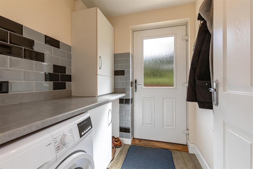 38 Knoll Park Galashiels 25.JPG
