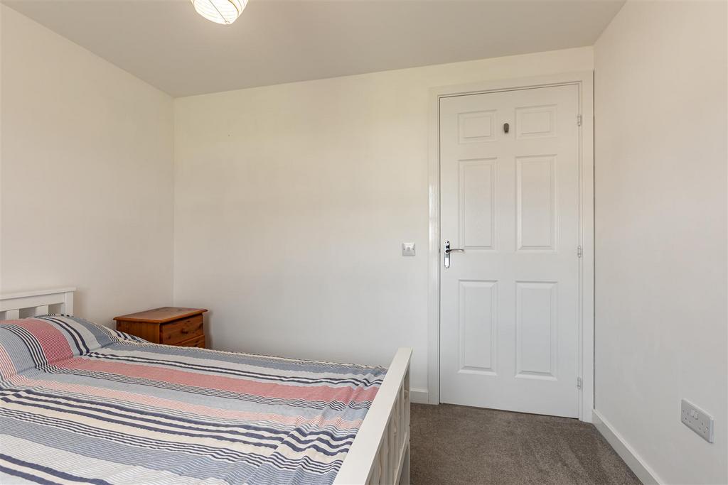 38 Knoll Park Galashiels 42.JPG