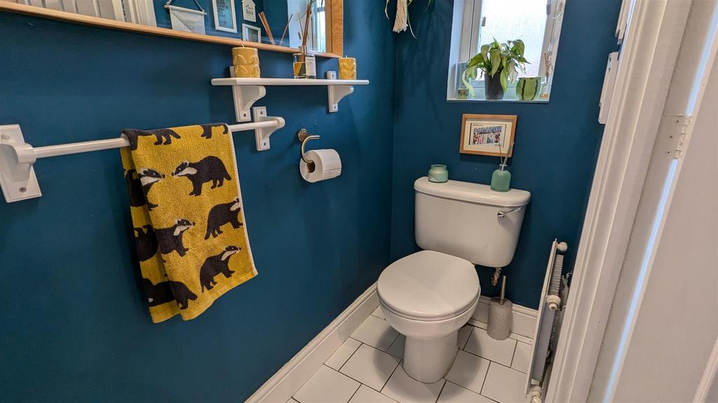 DS WC LL.jpg