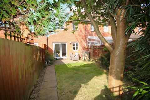 5 Chestnut Close, Chartham, Canterbury, CT4 7TD