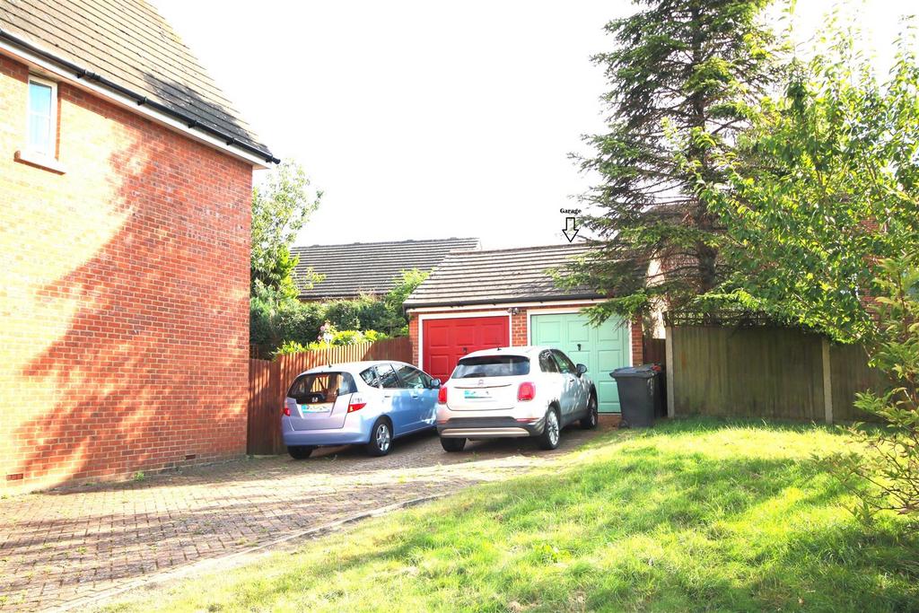Garage Green.JPG