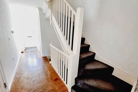 55 Bridges View, Gateshead, NE8 1NZ