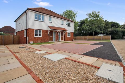 3 bedroom semi-detached house for sale, New Pond Road, Cranbrook TN17