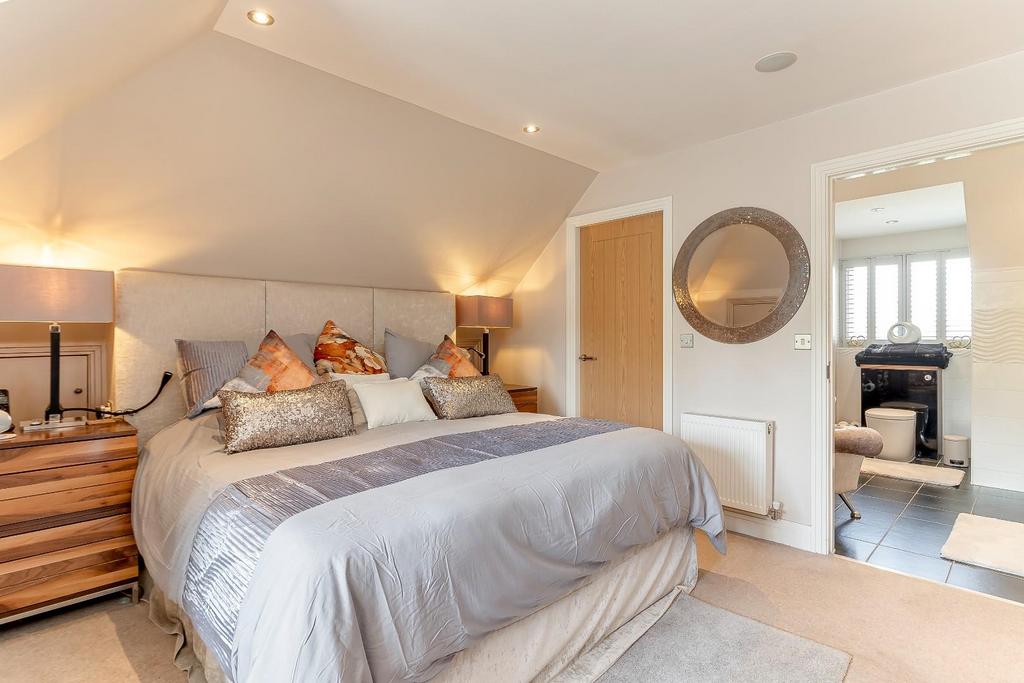 Master Bedroom - A.jpg