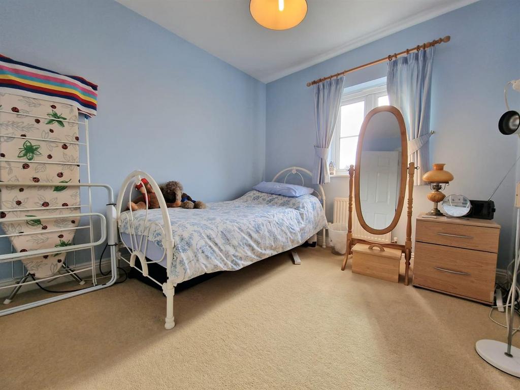 Bedroom 3.jpg