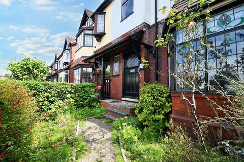 4 bedroom semi-detached house for sale, Rivington Road, Salford, M6