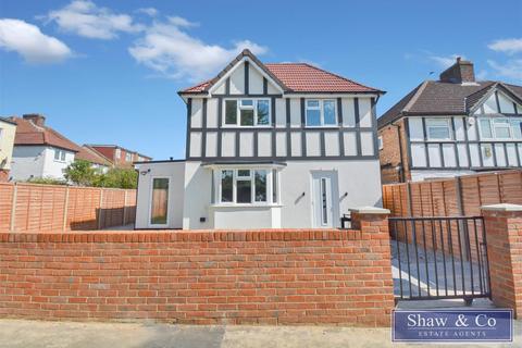 2 bedroom detached house for sale, West Way, Hounslow TW5