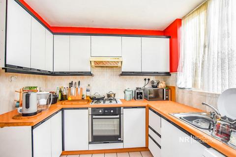 2 bedroom flat for sale, Epsom KT18