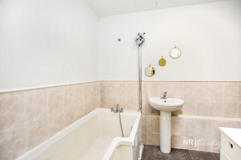 2 bedroom flat for sale, Epsom KT18