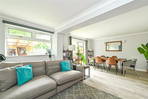 4 Ryefield Close, Petersfield, GU31 4RA