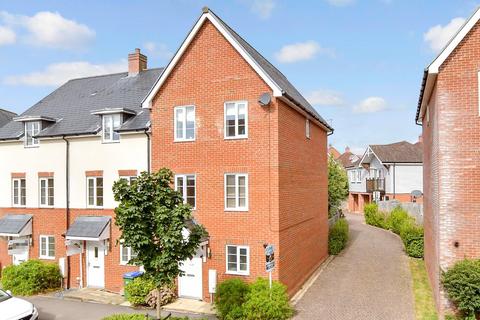 4 bedroom end of terrace house for sale, Sargent Way, Broadbridge Heath, Horsham, West Sussex