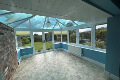 3 bedroom detached bungalow for sale, Orchard View, Evenjobb