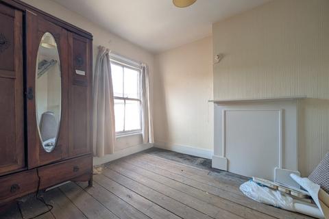 10 Connaught Road, Reading, RG30 2UP