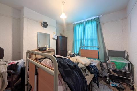 10 Connaught Road, Reading, RG30 2UP