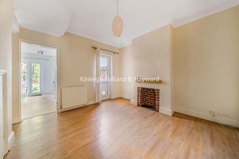 101 Bradgate Road, London, SE6 4TR