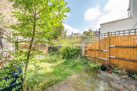 101 Bradgate Road, London, SE6 4TR