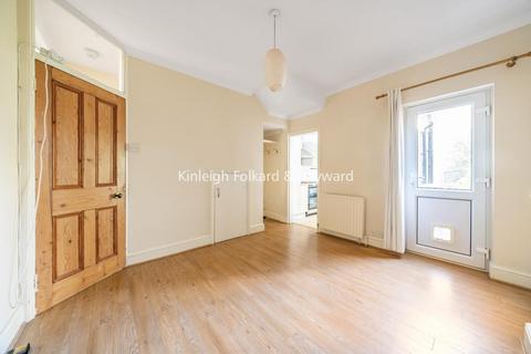 101 Bradgate Road, London, SE6 4TR