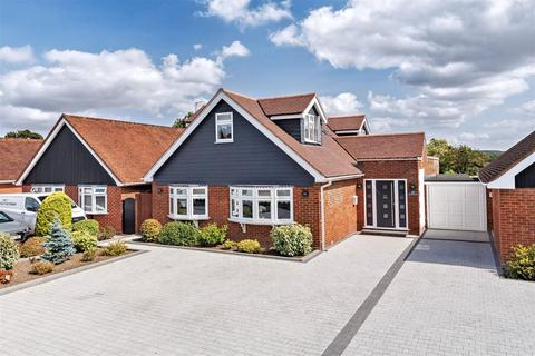 4 bedroom detached house for sale, The Orchards, Epping