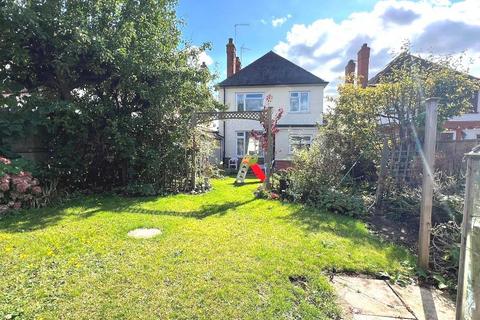 3 bedroom detached house for sale, Albert Road, Evesham