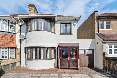 51 Axminster Crescent, Welling, DA16 1HQ