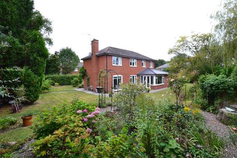 4 bedroom detached house for sale, Presbytery Close, Leominster